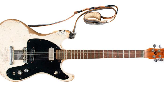 Johnny Ramone's Guitar Sells for More Than $900,000