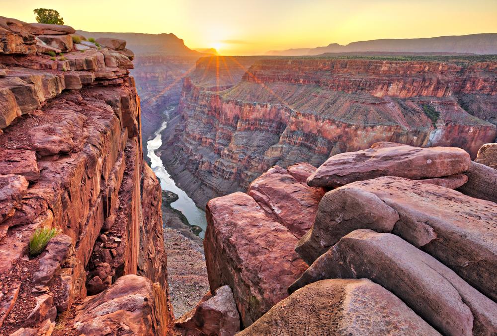 Well worth the detour: the Grand Canyon. (LHBLLC/Shutterstock)