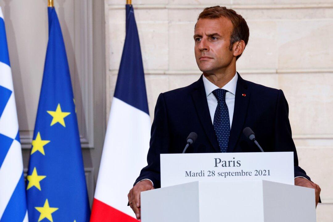Macron Tells Europe to ‘Stop Being Naive’ After France Signs Defence Deal With Greece