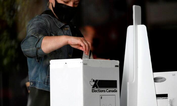 Voter Turnout in Federal Election About Average Despite Pandemic Challenges