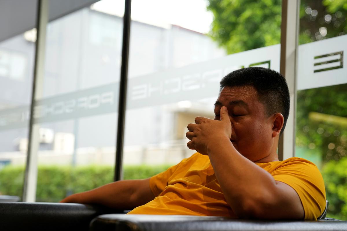 Unpaid by Evergrande, Supplier Sells Porsche and Home to Rescue His Business