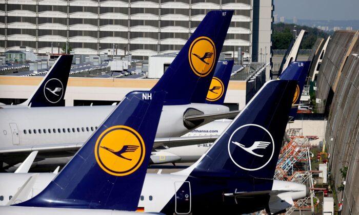 Germany’s Lufthansa Raises $1.7 Billion in Corporate Bond Sale