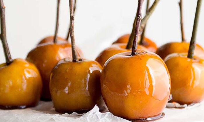 How to Make Maple-Candied Apples