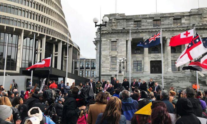 New Zealand to Halt Removal of ‘At Risk’ Children From Families