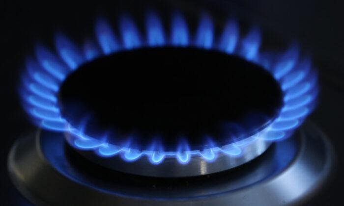 Customers Face £30-a-Month Price Hike When UK Energy Companies Go Bust