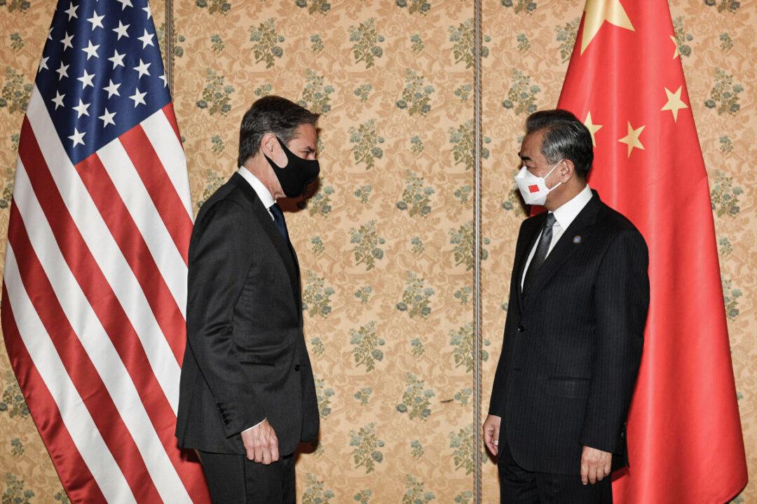 Blinken Raises Concerns With China Over Taiwan