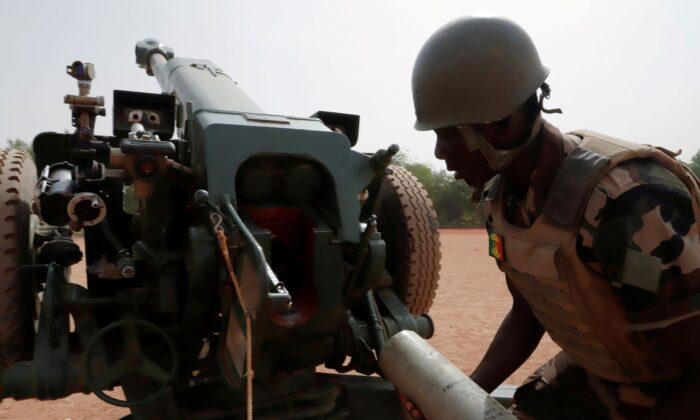 Mali Receives Four Helicopters and Weapons From Russia