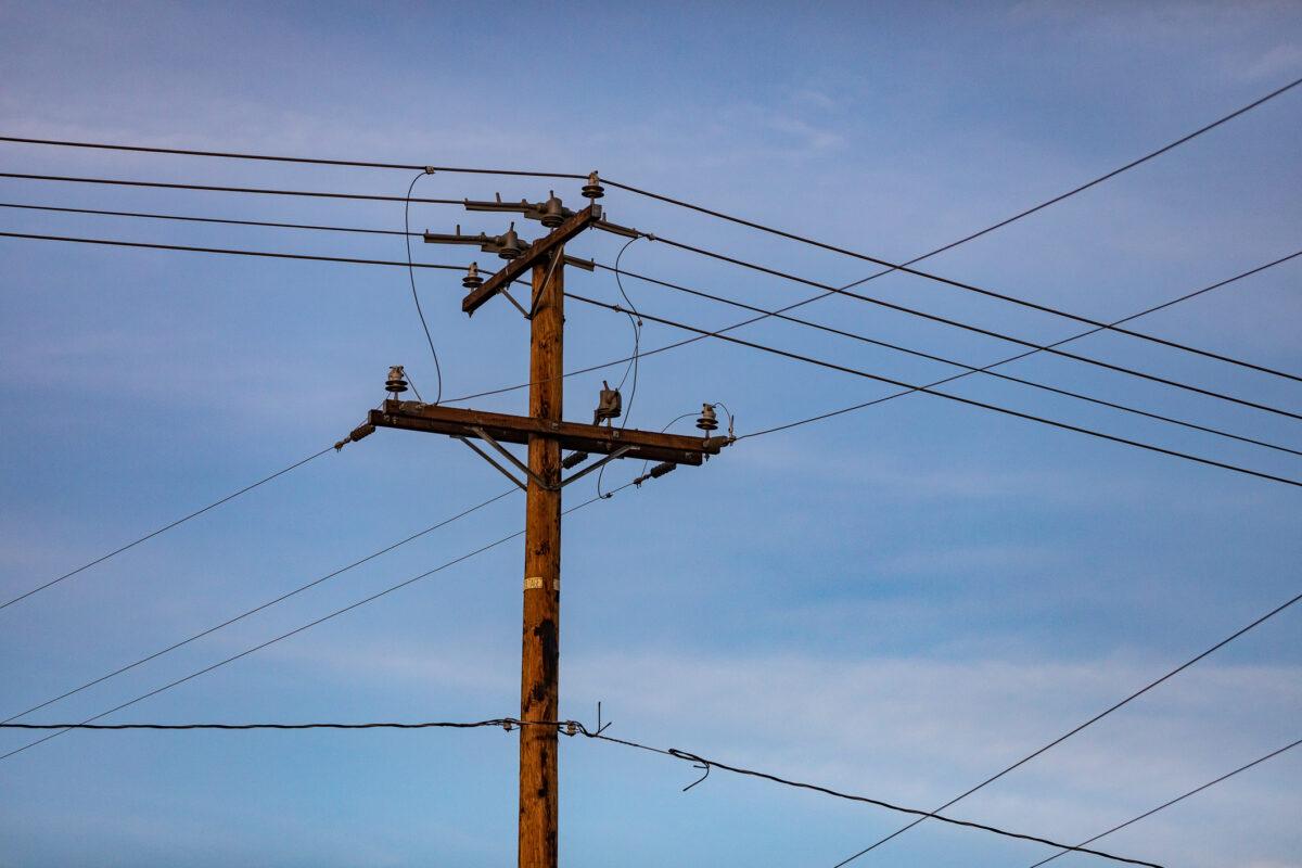 Power lines in Fullerton, Calif., on Dec. 22, 2020. (John Fredricks/The Epoch Times)