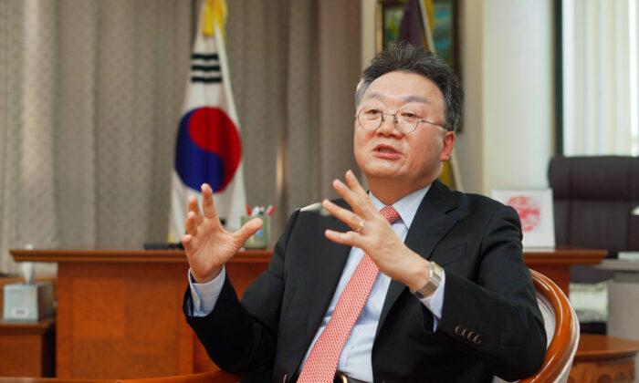 ‘CCP Would Not Dare Look Down on an Aboveboard and Dignified South Korea’: Ex-Diplomat