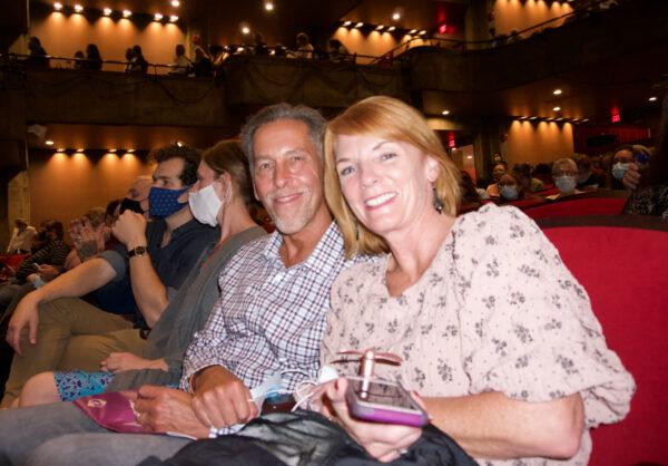 Dennis and Elieen Robleski at an evening at Shen Yun Performing Arts in Indianapolis, Ind., on Oct. 2, 2021. (Nancy Ma/The Epoch Times)