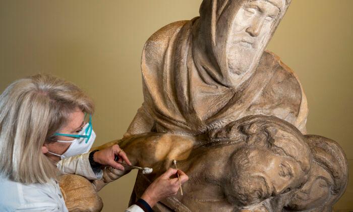 Did Michelangelo Destroy His Sculpture ‘The Deposition’?