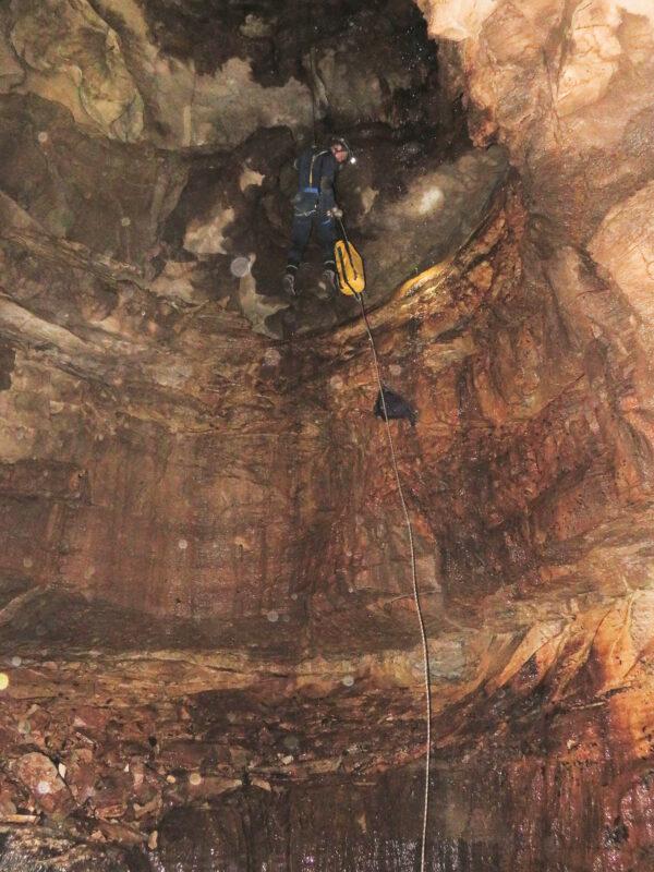 Matt Mezydlo rappelling in Mammoth Cave. (Dawn Ryan/Cave Research Foundation)