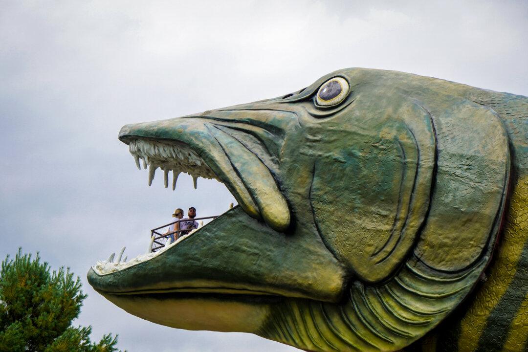 Small Town Culture Entwined With Giant Roadside Attractions