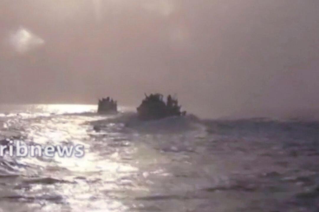 State TV Says Iranian Speedboats Intercepted US Navy Vessel