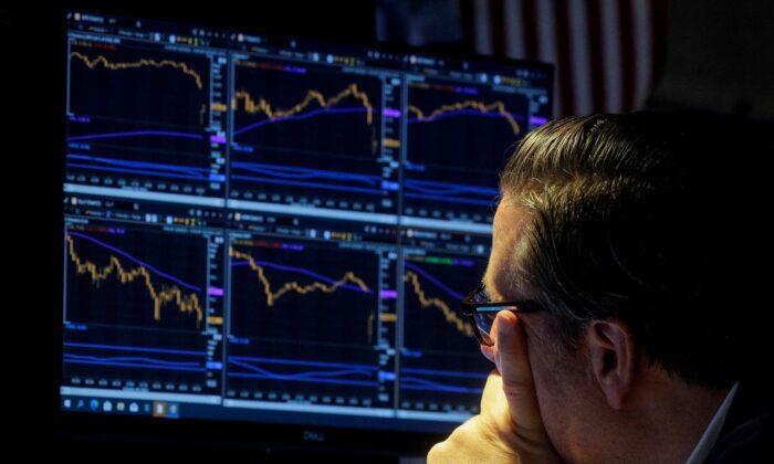 Futures Bounce on Easing Debt-Ceiling, Inflation Worries