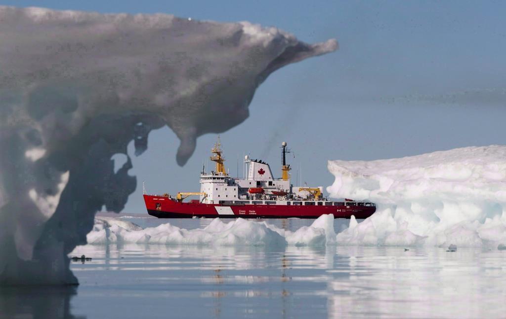 British Royal Navy, Canadian Coast Guard Sign Deal on Arctic Co Operation, Training