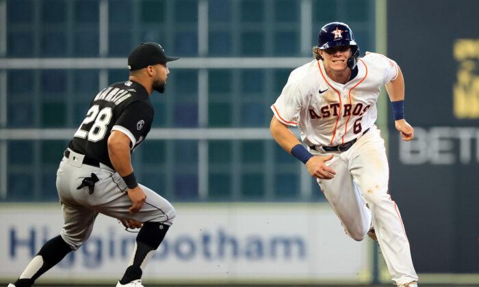 Houston Astros Dominate White Sox in Game 1 of ALDS