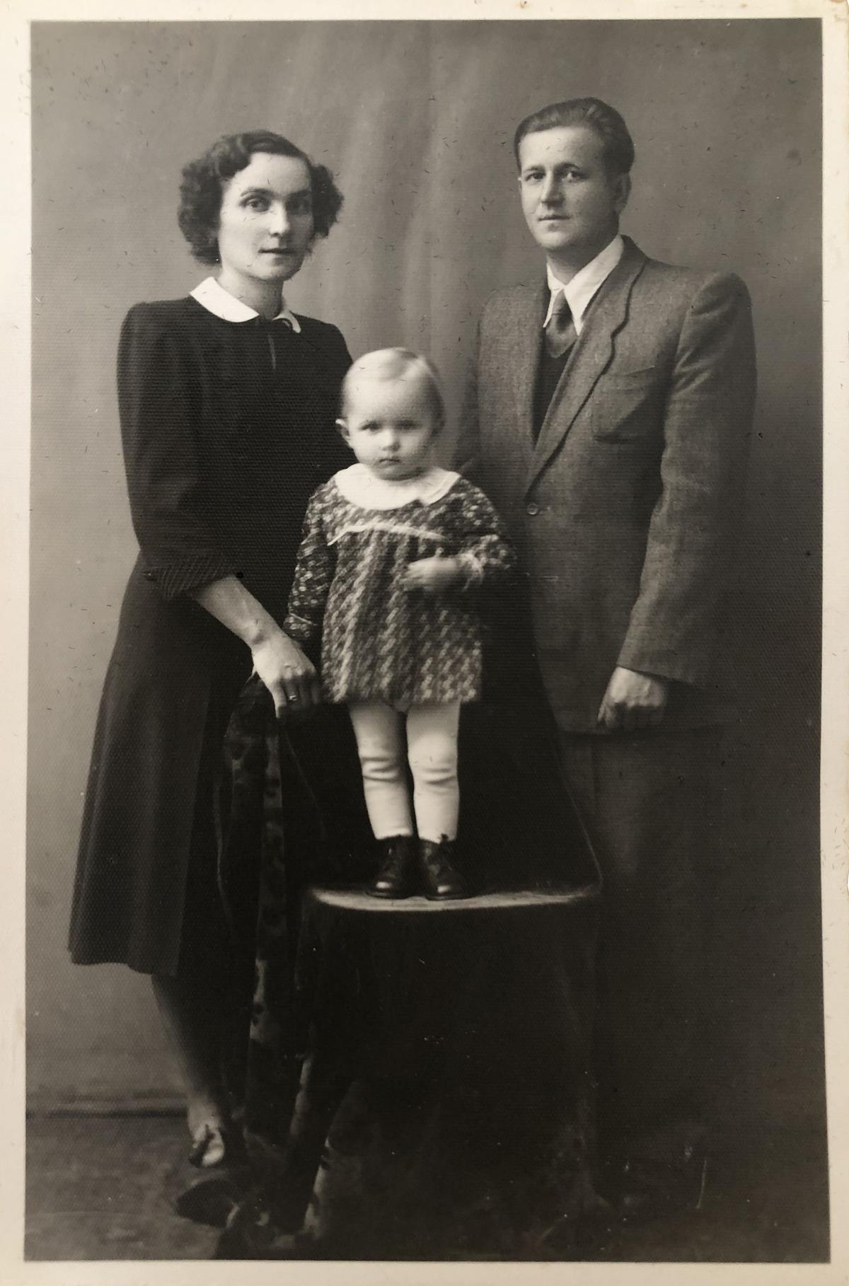 Barbara Schafer as a child with her parents in Poland. (Courtesy of Barbara Schafer)