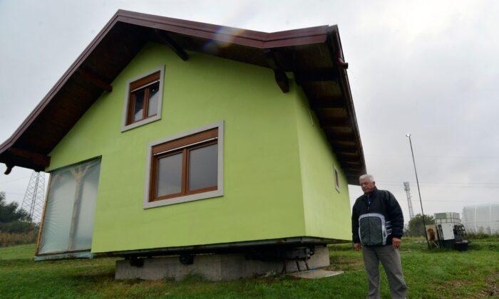 Bosnian Makes Rotating House a Monument of Love for His Wife