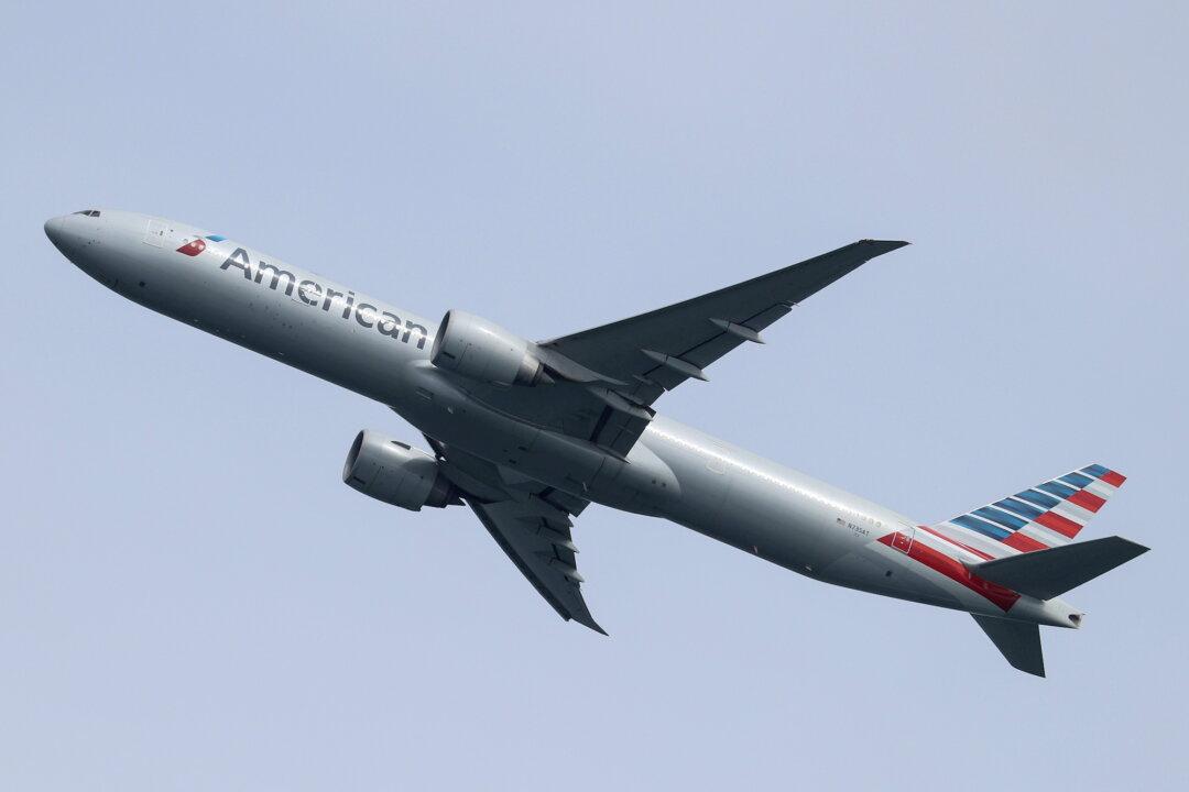 American Airlines Sees Smaller-Than-Expected Loss as Travel Picks Up