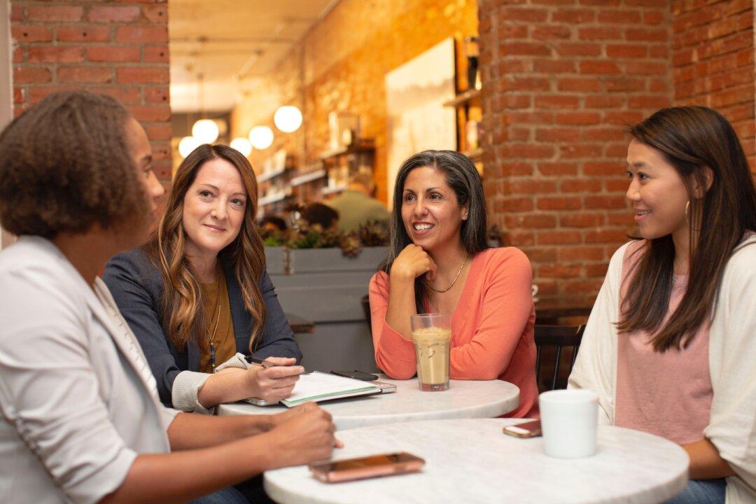 How to Connect People, Process, and Technology to Deliver Exceptional Customer Experience
