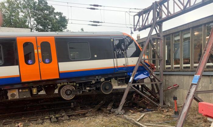 Train Crashes Through Buffers at Busy London Station