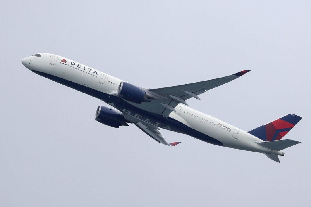 Delta Air CEO Calls Vaccine Mandates ‘Very Blunt Instrument’