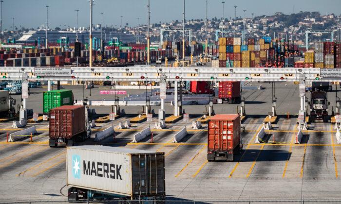 Truckers Turn Away From Los Angeles Ports