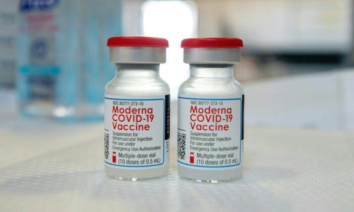 Some Americans May Be Able to Get 4 Doses of COVID-19 Vaccine: FDA