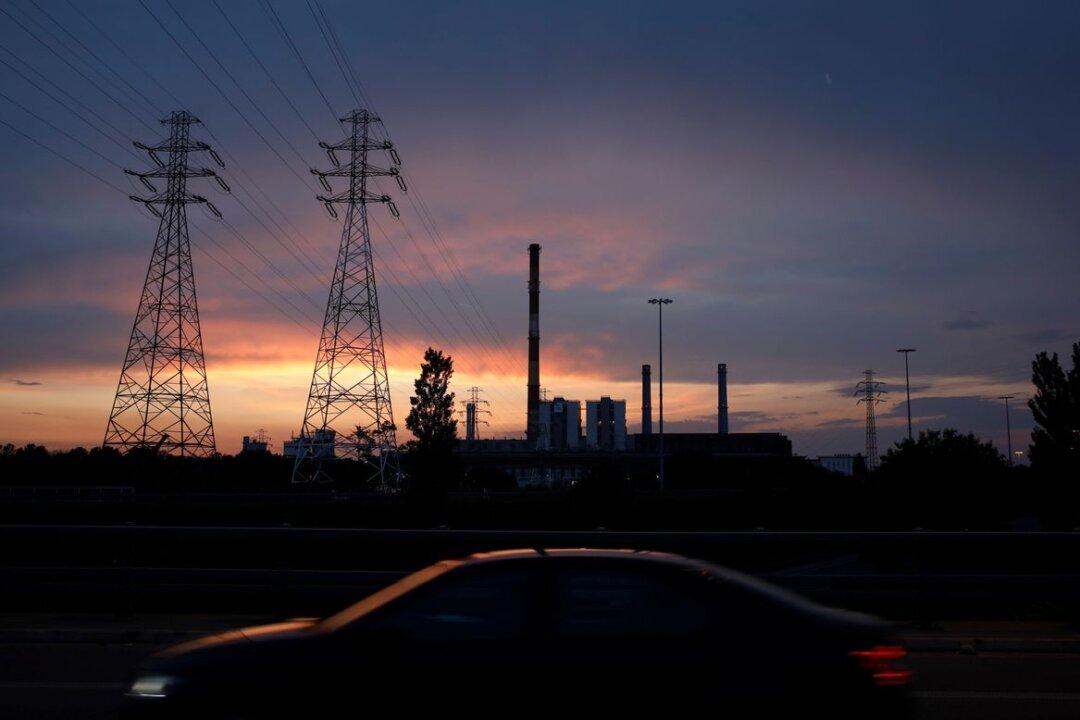 Polish Spending on Energy Subsidies Could Top $1 Billion in 2022, Says PM