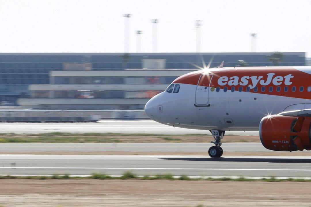 Lufthansa, EasyJet Win EU Court Backing to Buy Air Berlin Assets