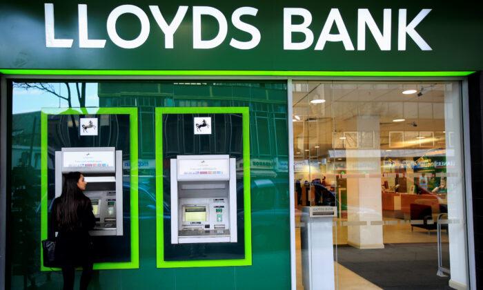 Britain’s Lloyds Bank to Close Another 48 Branches