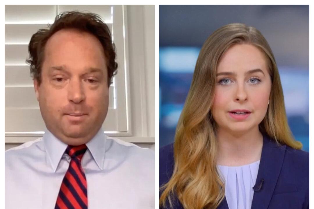 Airline Pilot: Best Way to Push Back Against Vaccine Mandate Is to Stand Together