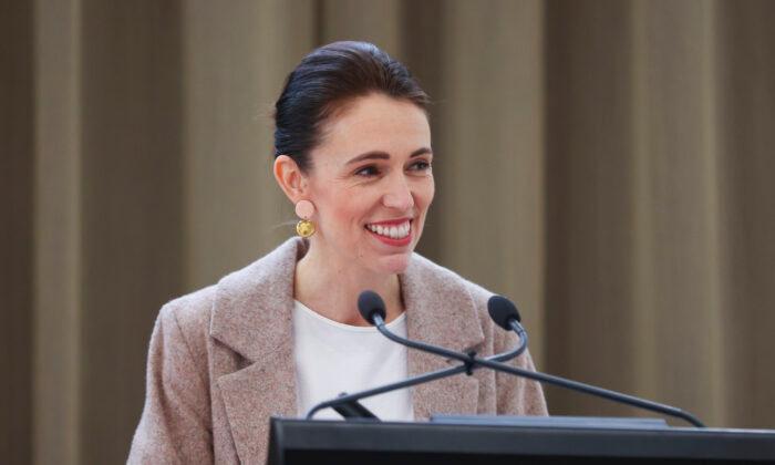 New Zealand, UK Sign Historic Free Trade Deal