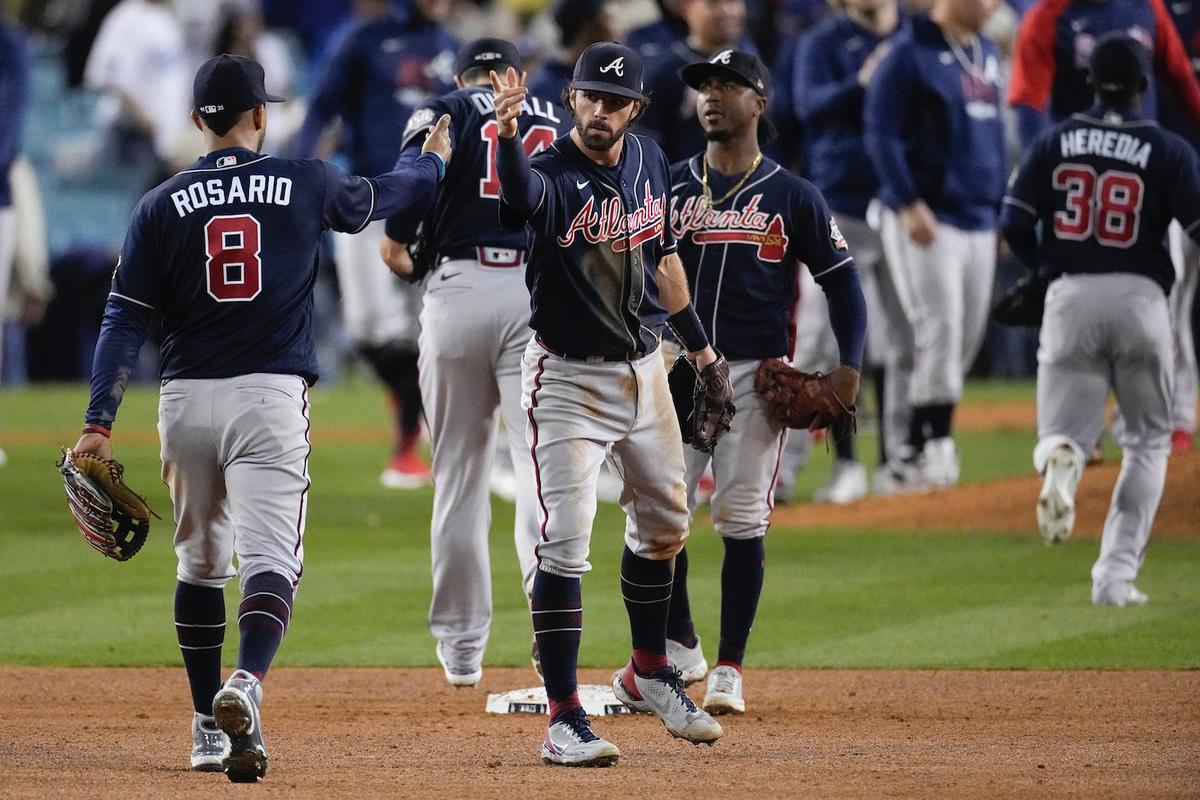 Braves Blast 4 HRs, Beat Dodgers 9-2 for 3-1 Lead in NLCS