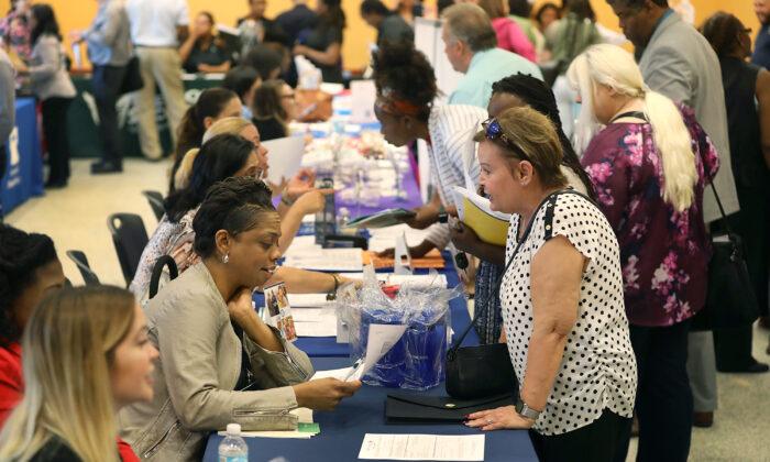 Private-Sector Job Growth Beats Forecasts in November With 534,000 New Positions Added