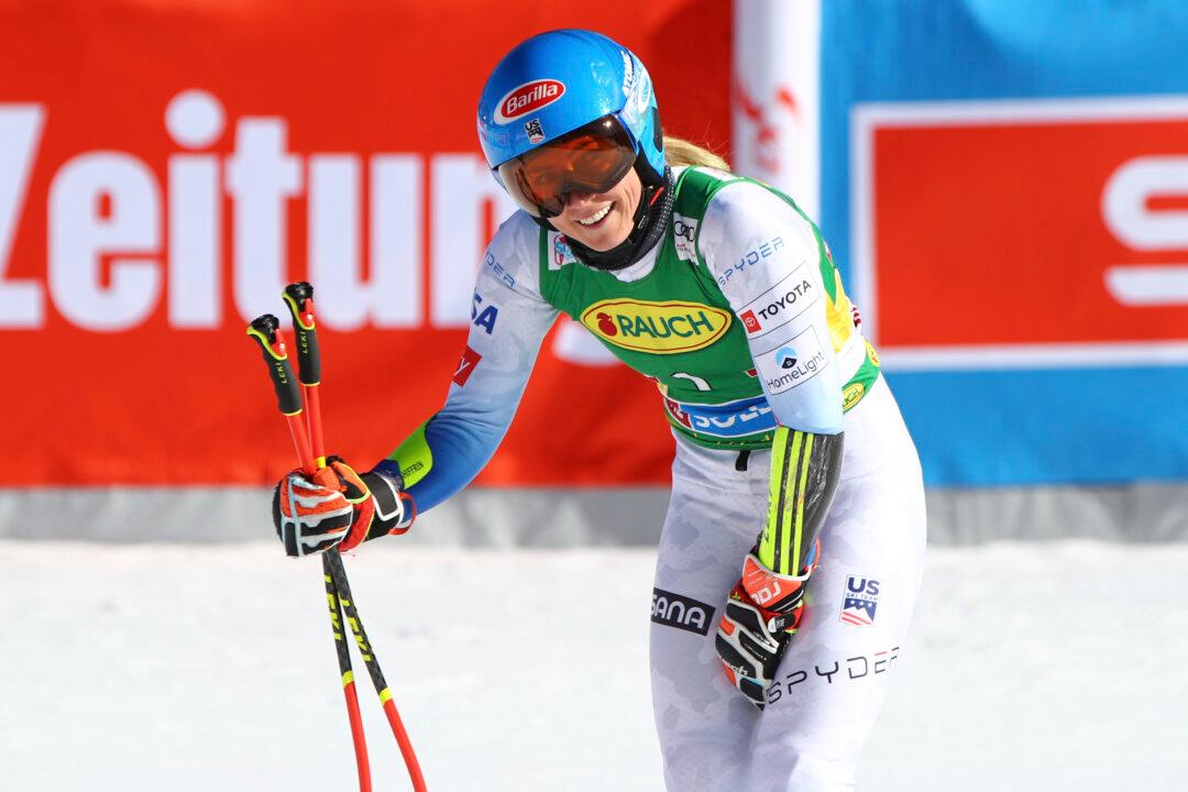 Shiffrin Excels in World Cup Skiing Opener for Her 70th Win