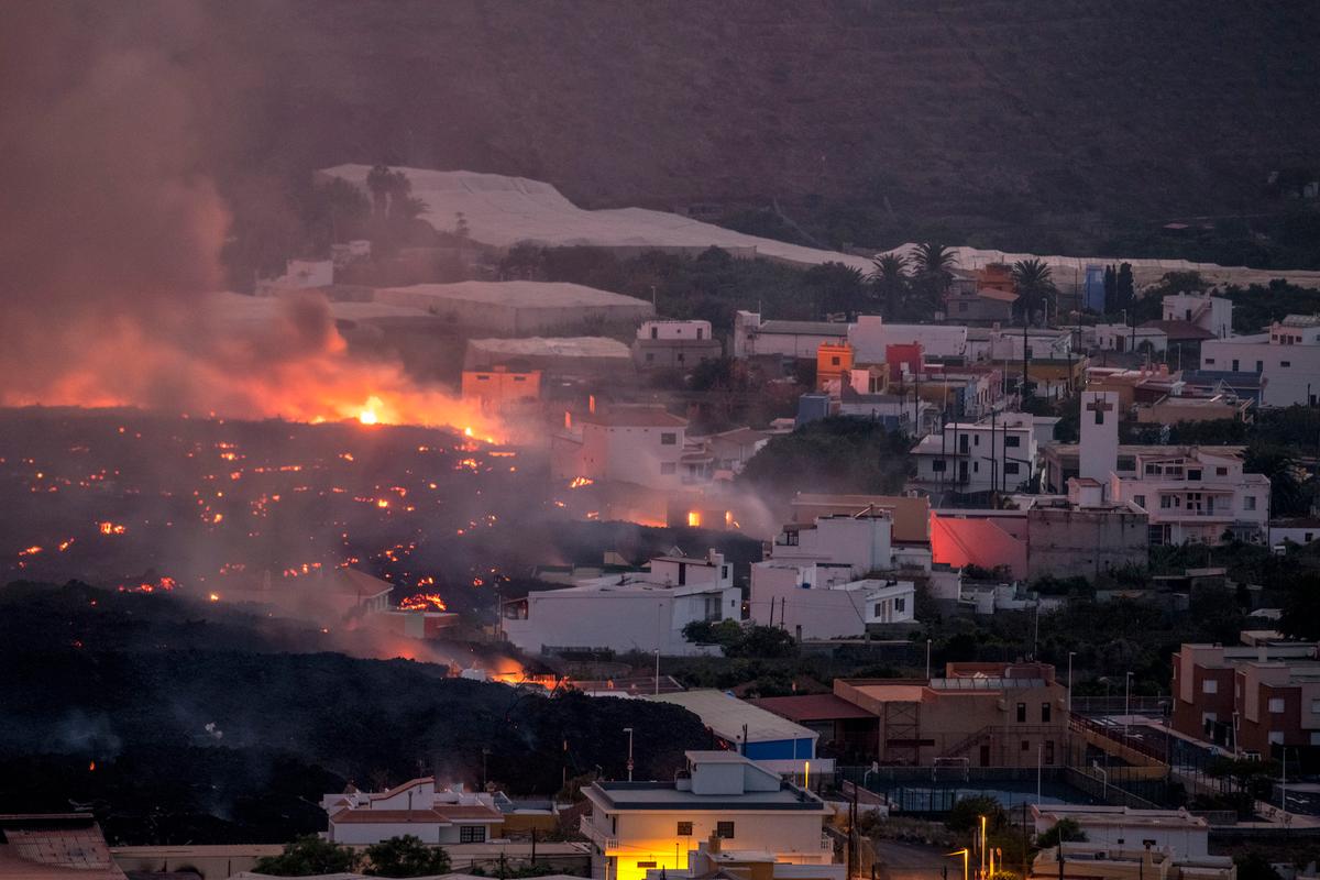 Spain Pledges Quicker Help for La Palma Volcano Damage