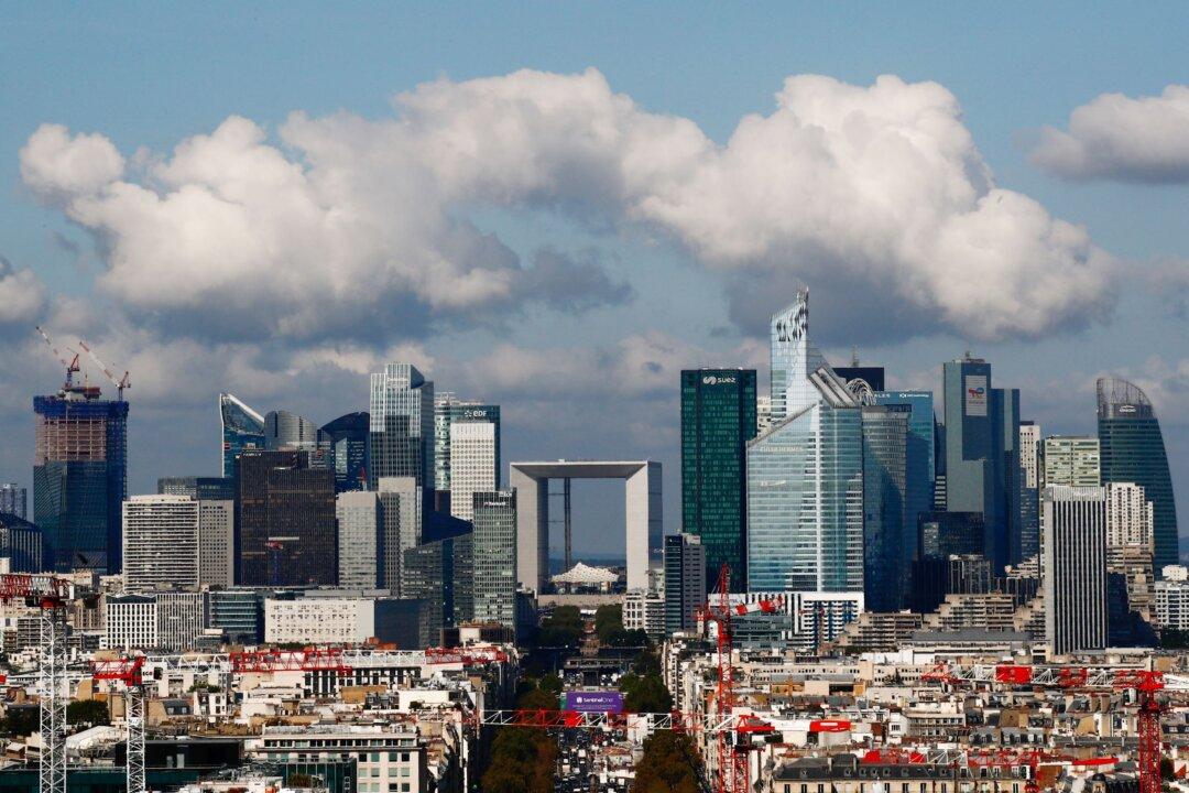 Euro Zone Investor Morale Rises on More Upbeat Outlook