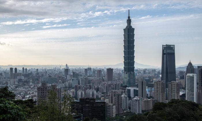 Taiwan Shaken by 6.5-Magnitude Quake, Woman Hurt by Rockfall