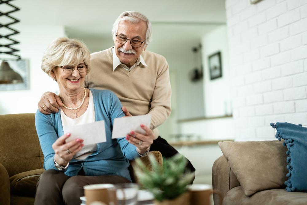 Married people tend to live longer. (Drazen Zigic/Shutterstock)
