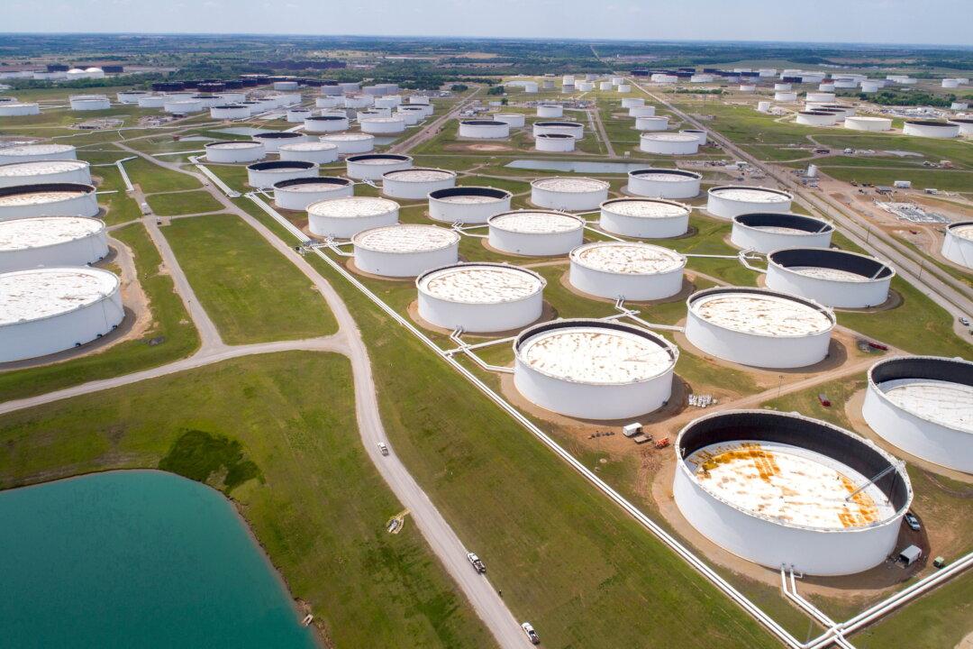 Goldman Sees Upside Risks to $90/Bbl Brent Price Forecast