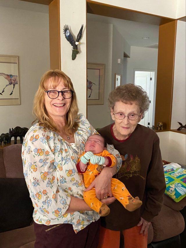 Shelley with her mother, Gail, and granddaughter Birdie. (Courtesy of Shelley Loos Parkhurst)