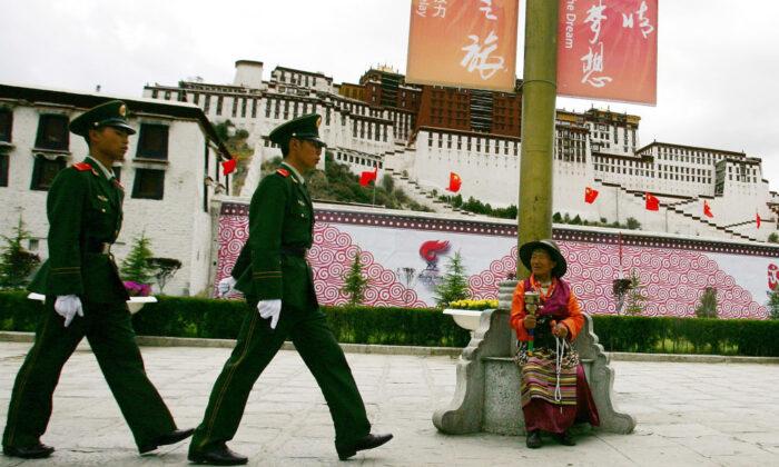 Chinese Police Conducting Mass DNA Collection From Tibetans for Purposes of ‘Social Control’: Canadian Researchers