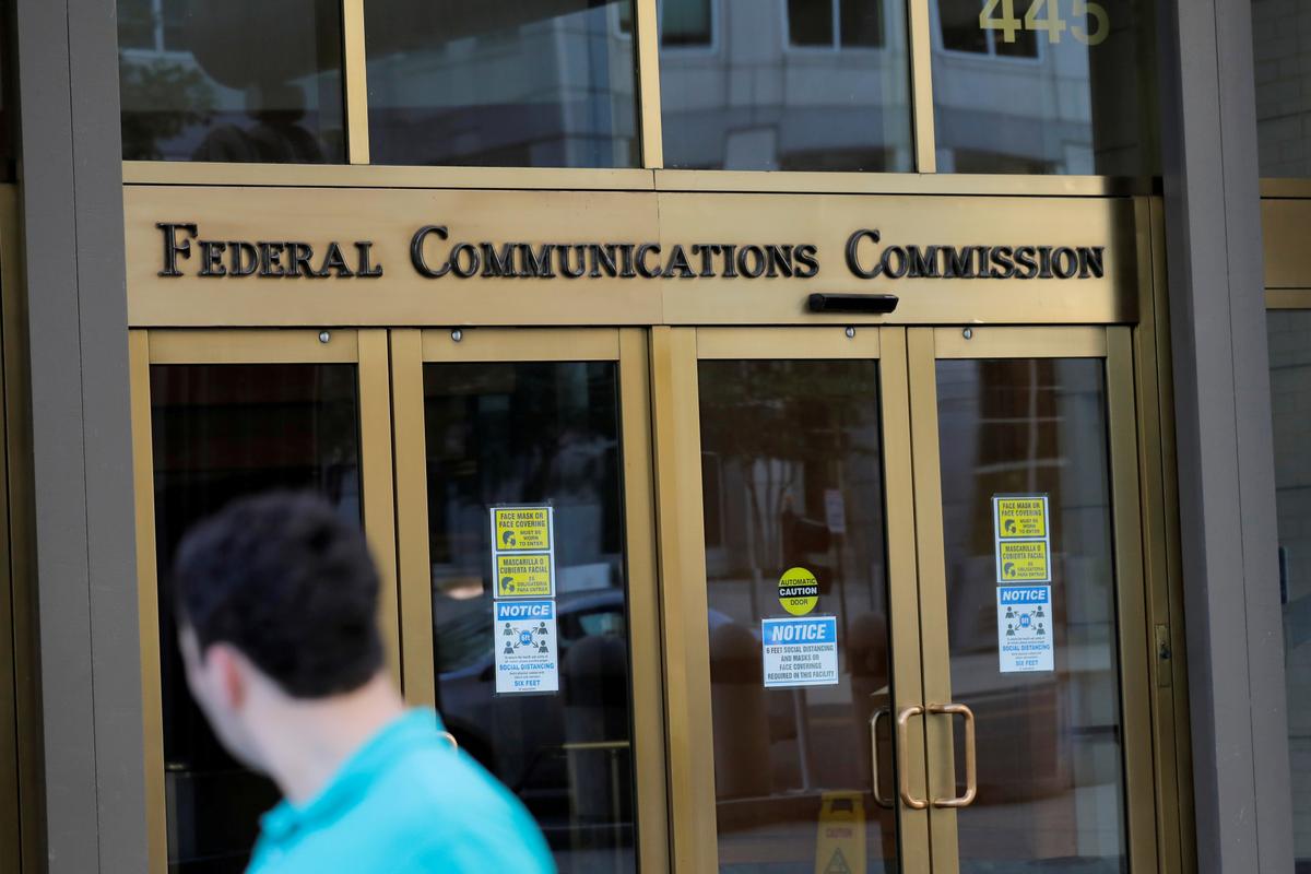 New FCC Rules Ban Chinese Labs From Certifying US Electronics