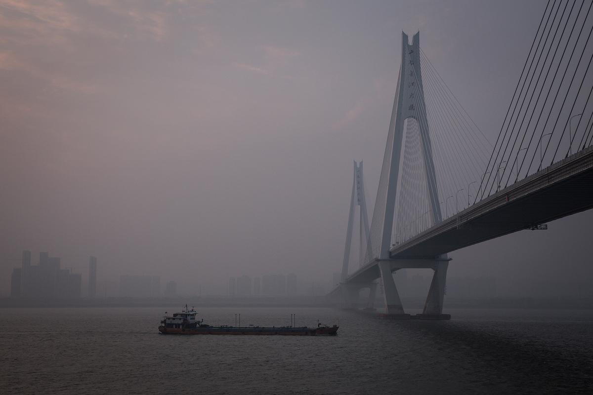 Police in Wuhan Search for a Man Who Killed 7, Including Local Official and His Family