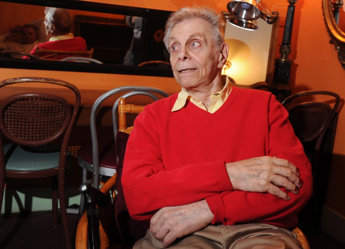 Comedian Mort Sahl Dies at Age 94