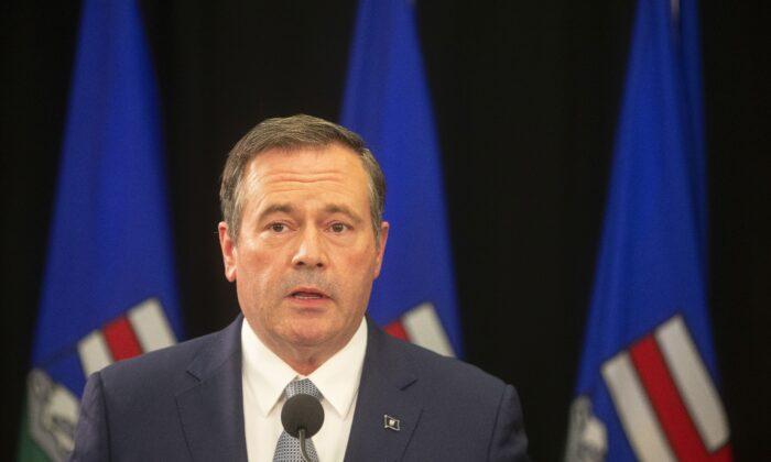 Alberta Sounds Battle Cry for Sovereignty