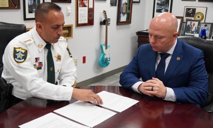 Florida Sheriff Smashes Jail Inmates’ Post Card Meth-Smuggling Operation