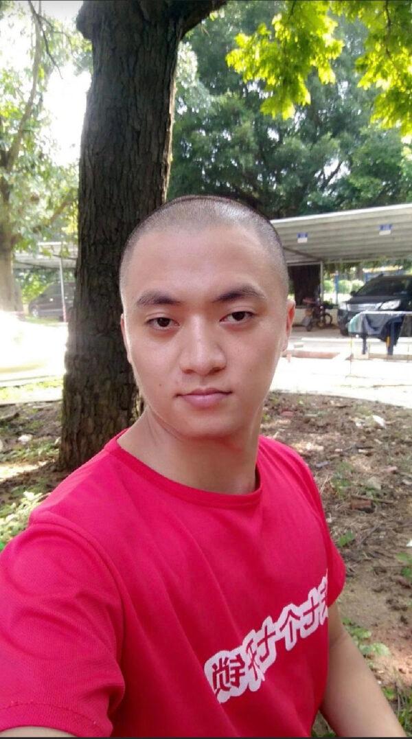 Liu Feilong takes a selfie outside the detention center in Zhaoqing City on Aug. 22, 2018, when he posted bail pending trial—nearly a month of detention since he was arrested on July 27, 2018. (Courtesy of Liu Feilong)